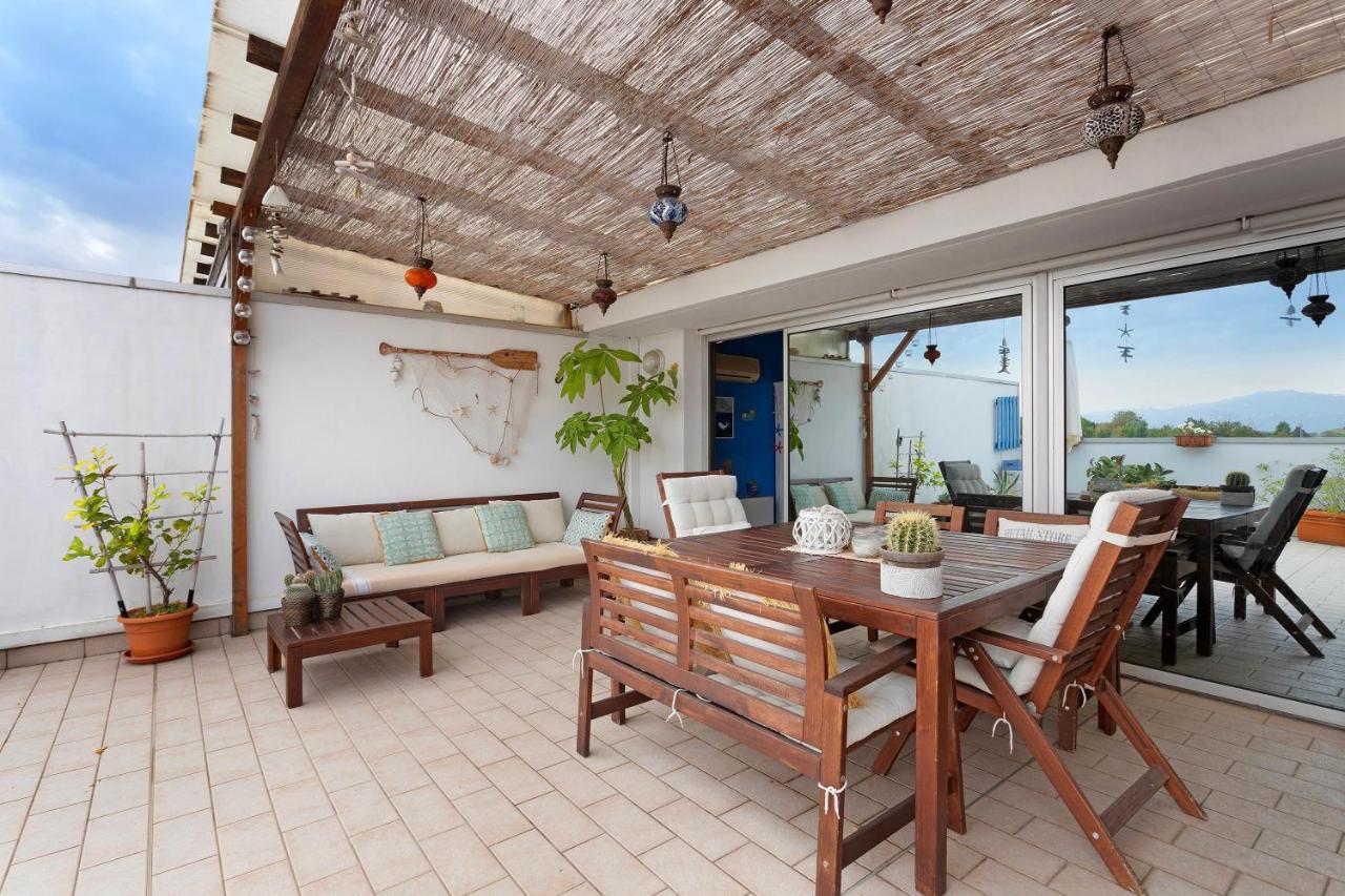 Апартаменты Attico Con Terrazza A Виареджо Экстерьер фото